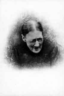 Sarah Meadows : Photographer : M. B. Olley, 244 Goswell Road, E.C.