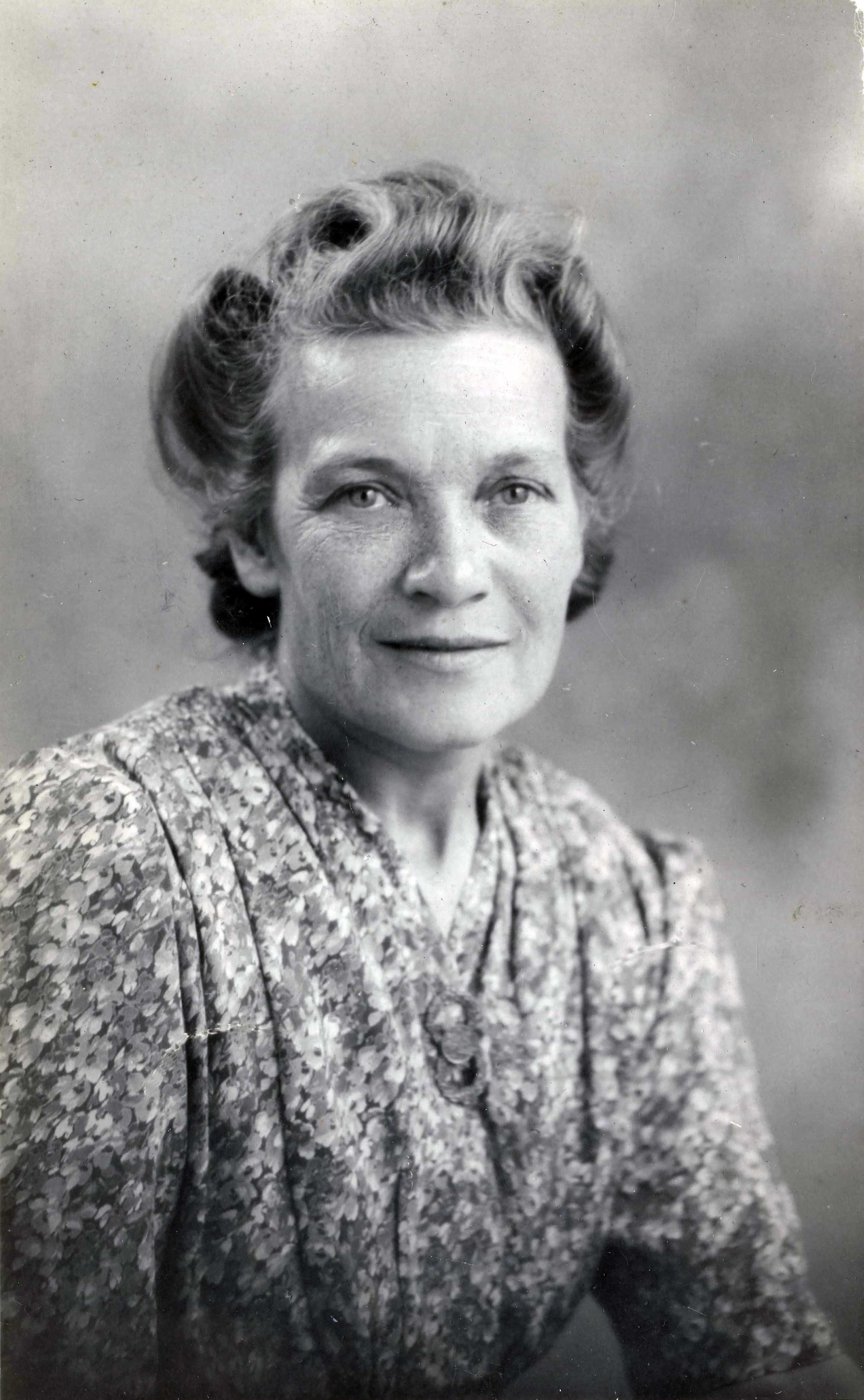 Grace Hotten - née Hulme - 1948 Grace Lilian Hulme